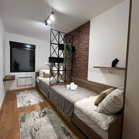 Lejlighed Balkan Square Forest Mm