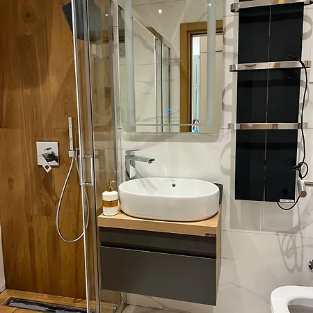 Balkan Square Forest Mm Lejlighed *