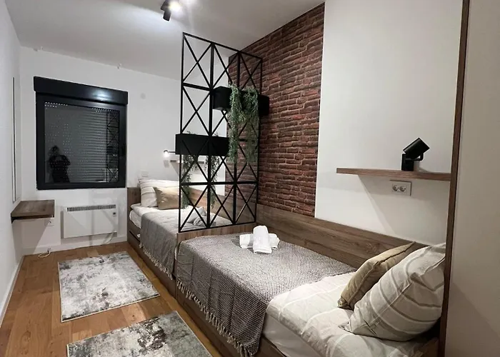 아파트 Balkan Square Forest Mm